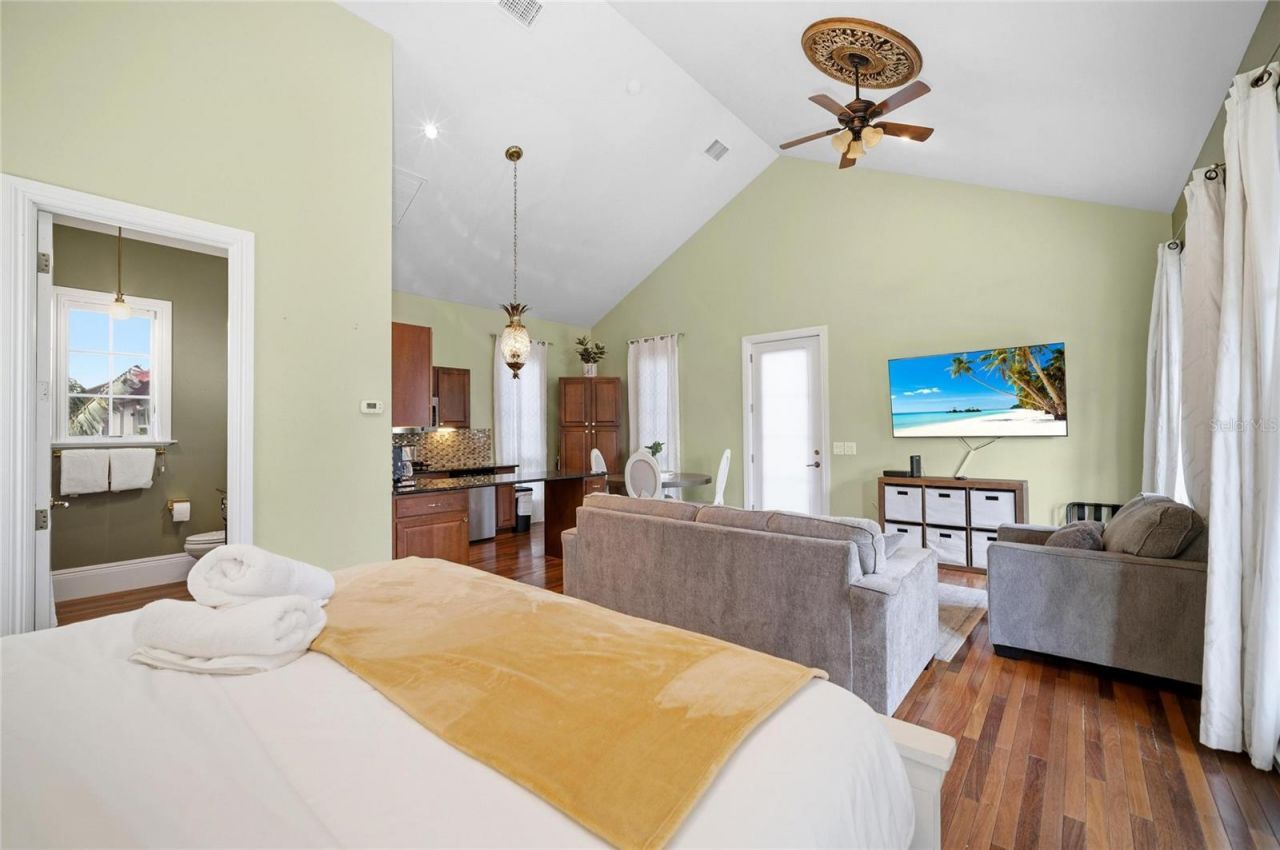 6438 Hollywood Boulevard, Sarasota, FL 34231 Photo