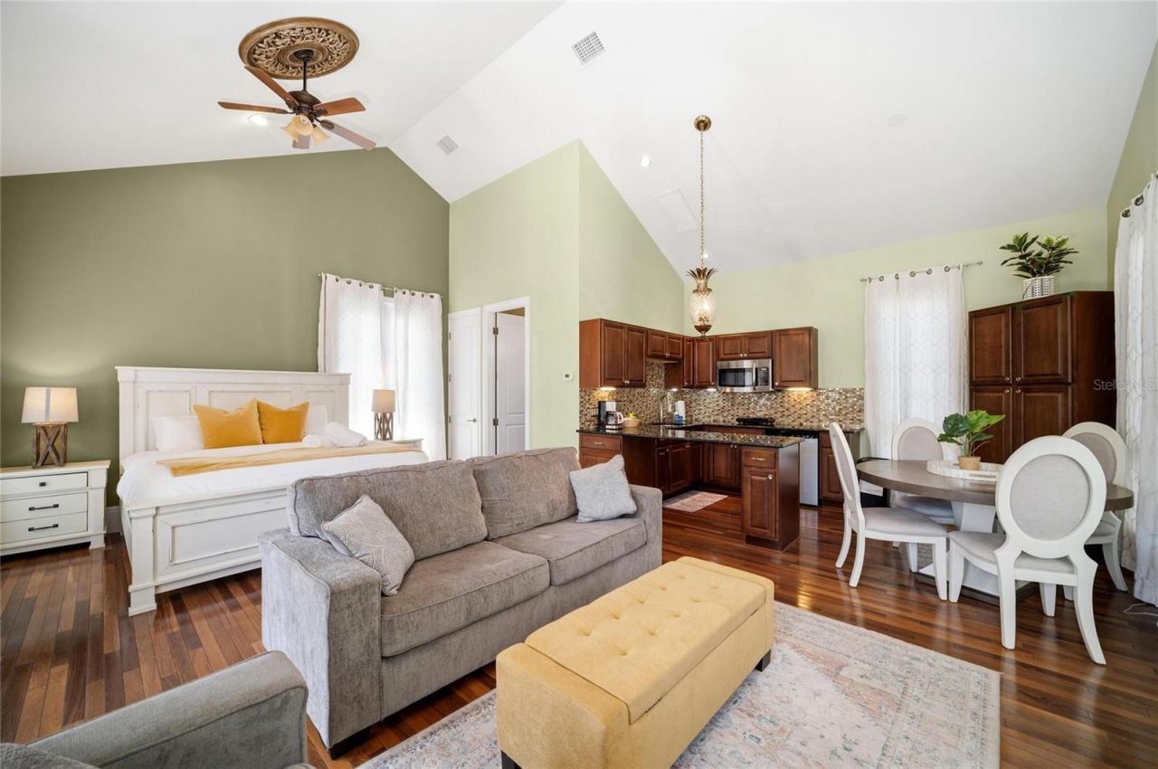 6438 Hollywood Boulevard, Sarasota, FL 34231 Photo