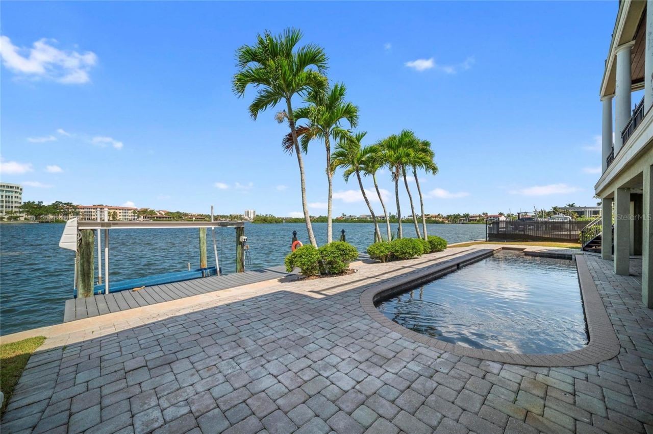 6438 Hollywood Boulevard, Sarasota, FL 34231 Photo