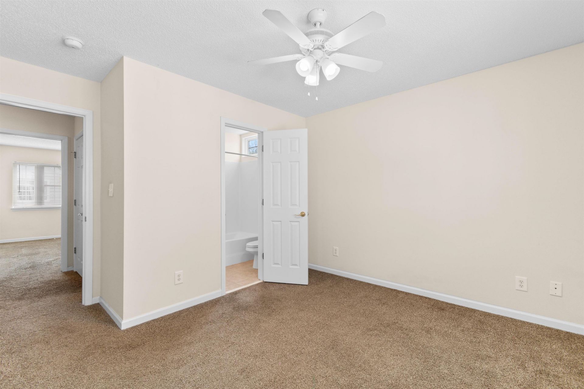 621 Sailbrooke Ct.  Photo 14