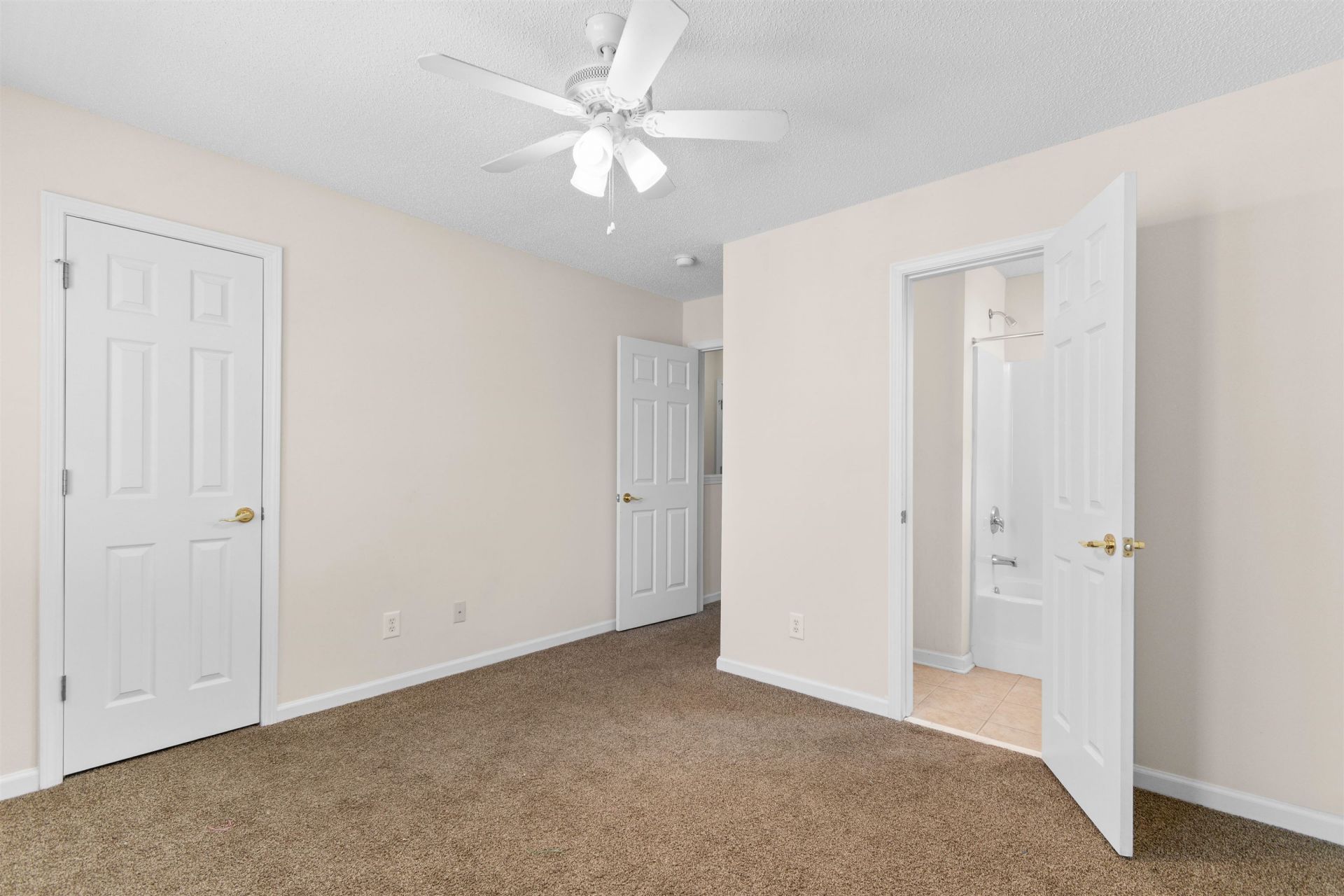 621 Sailbrooke Ct.  Photo 15