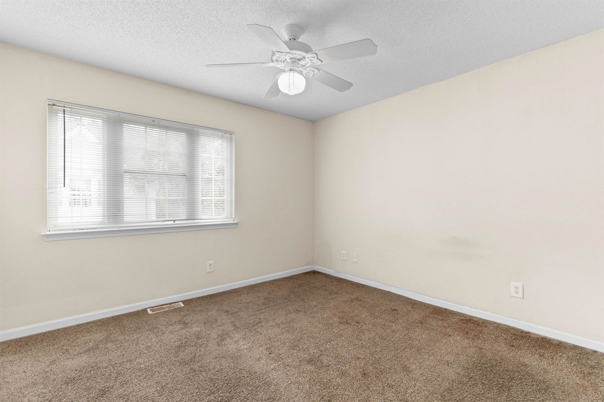 621 Sailbrooke Ct.  Photo 17