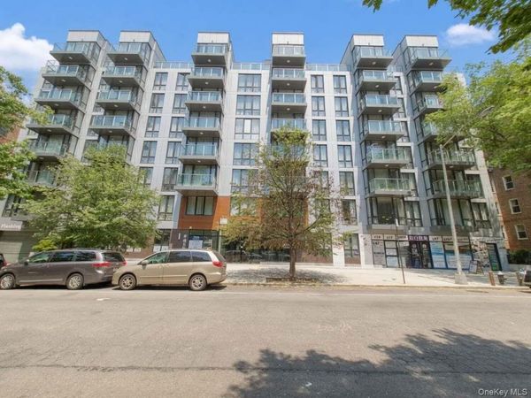 144-27 Sanford Avenue, Unit 6O, Flushing, NY 11355