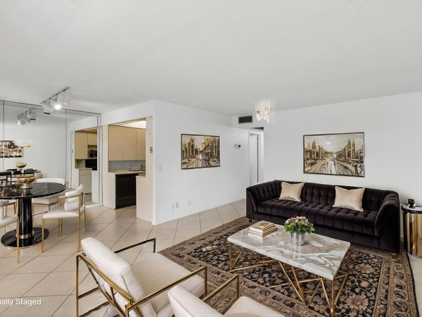 2027 Exeter B, Boca Raton, FL 33434