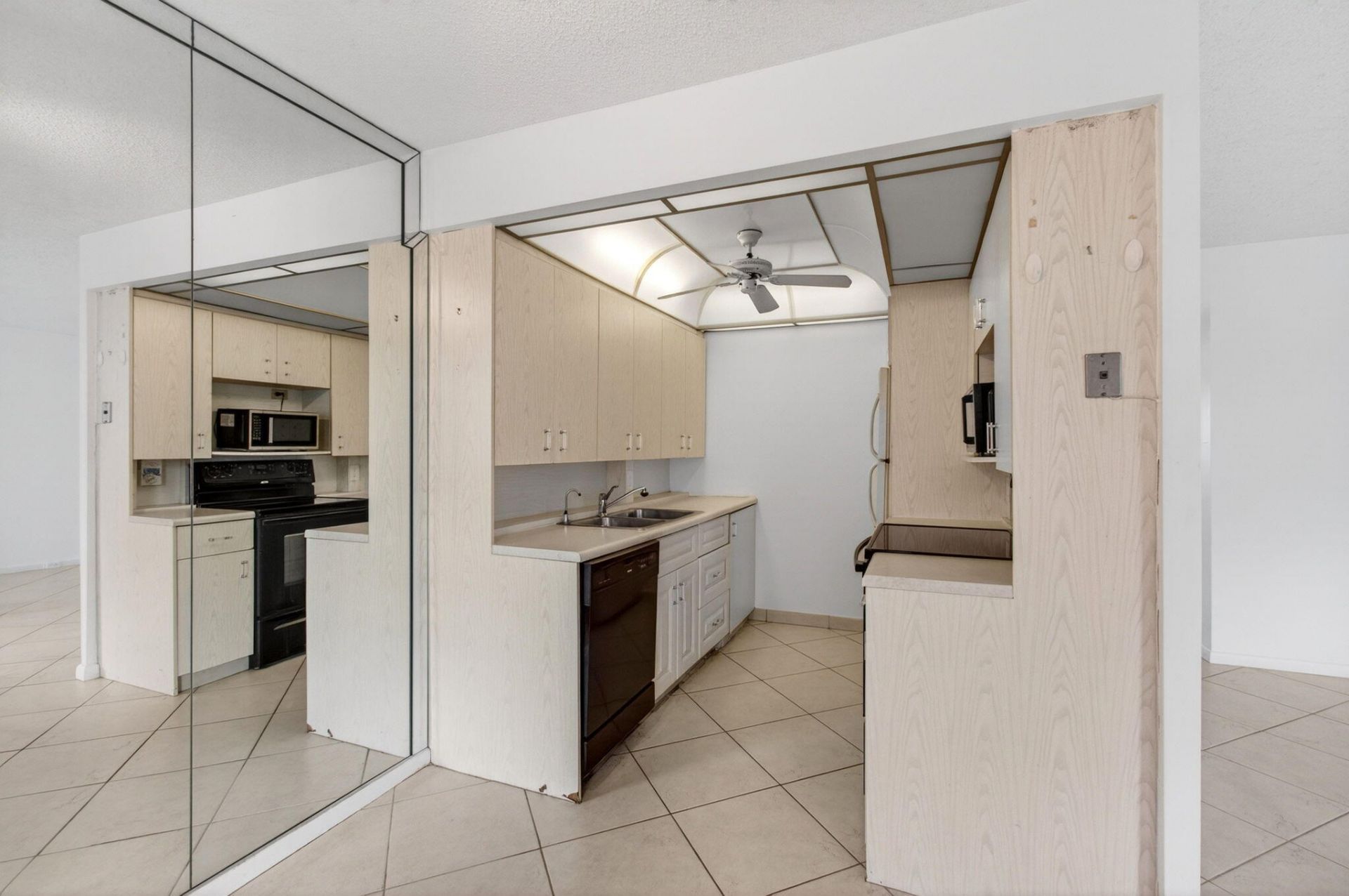 2027 Exeter B, Boca Raton, FL 33434 Photo