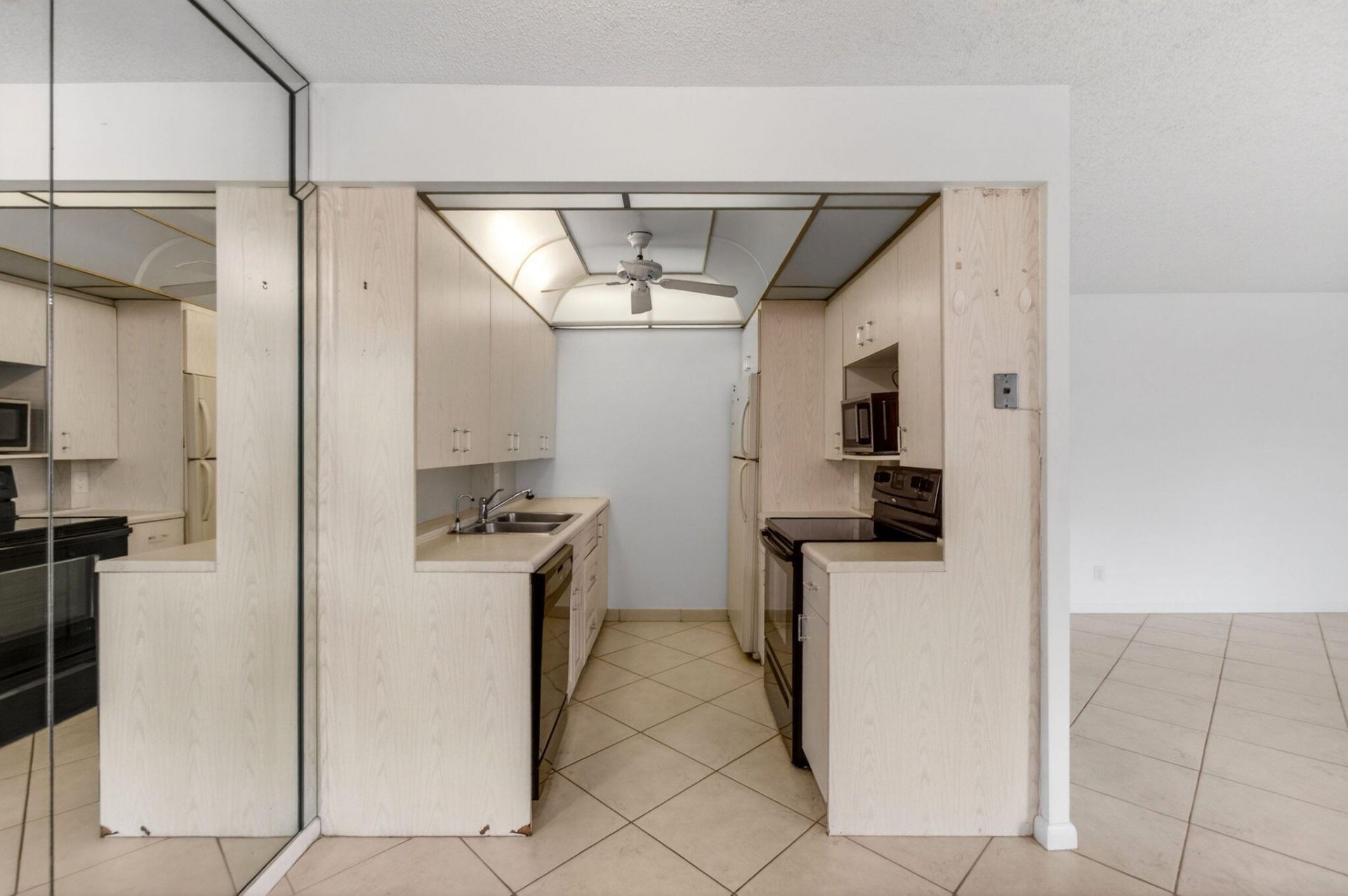 2027 Exeter B, Boca Raton, FL 33434 Photo