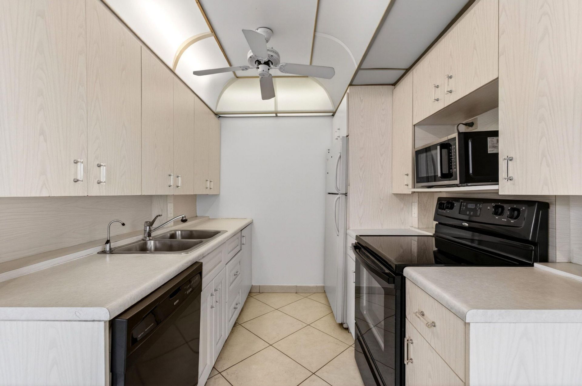 2027 Exeter B, Boca Raton, FL 33434 Photo