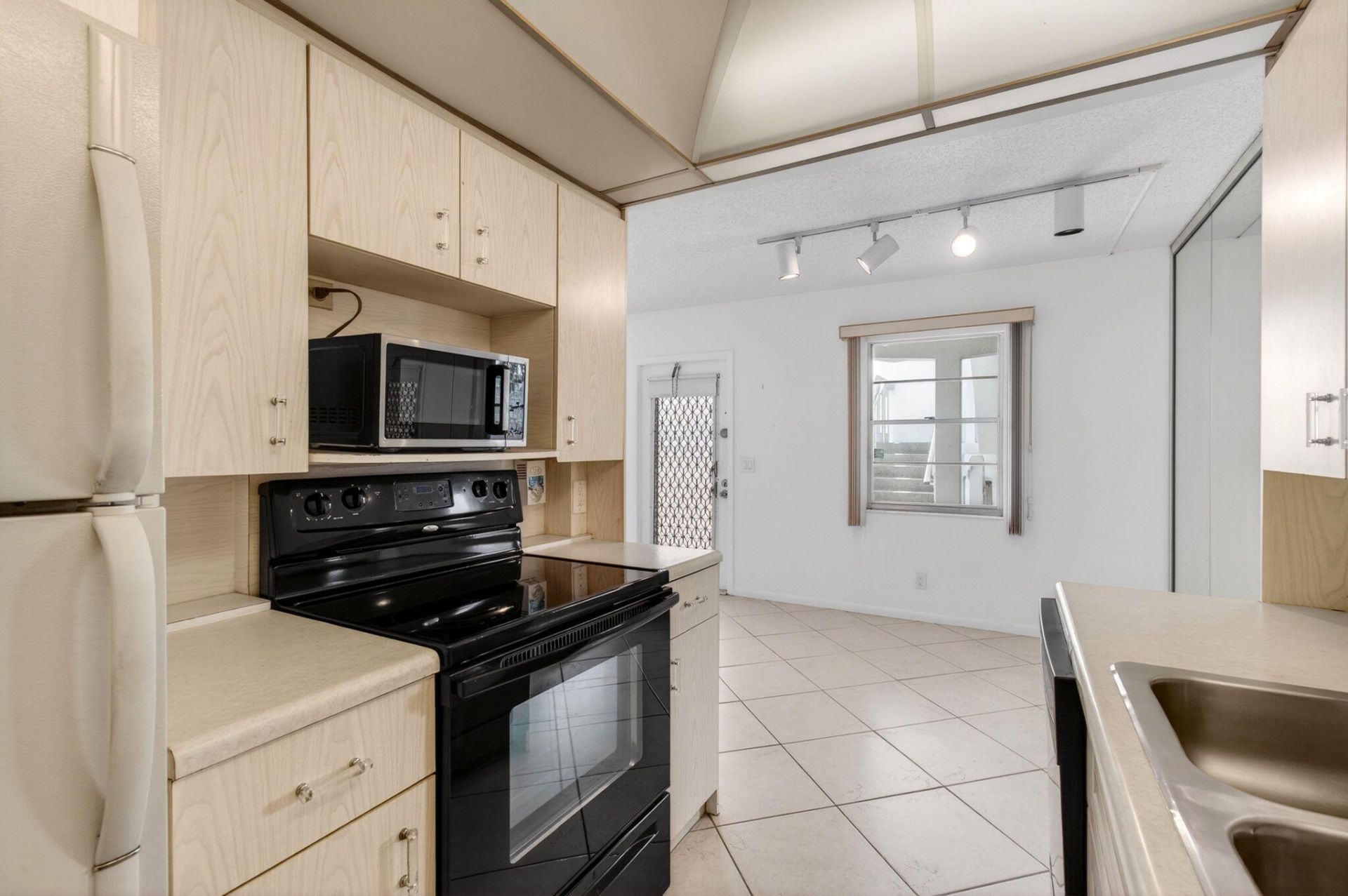 2027 Exeter B, Boca Raton, FL 33434 Photo