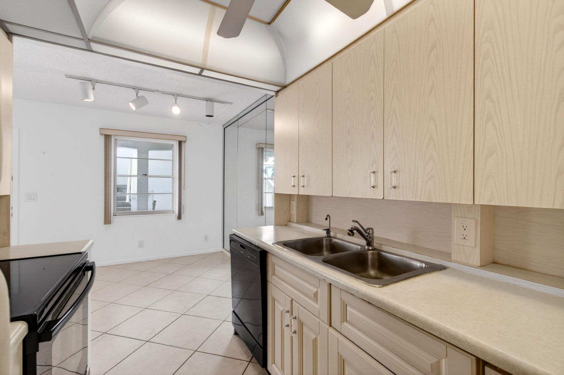 2027 Exeter B, Boca Raton, FL 33434 Photo