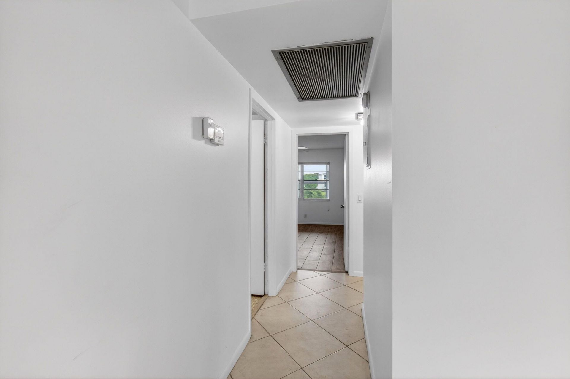 2027 Exeter B, Boca Raton, FL 33434 Photo