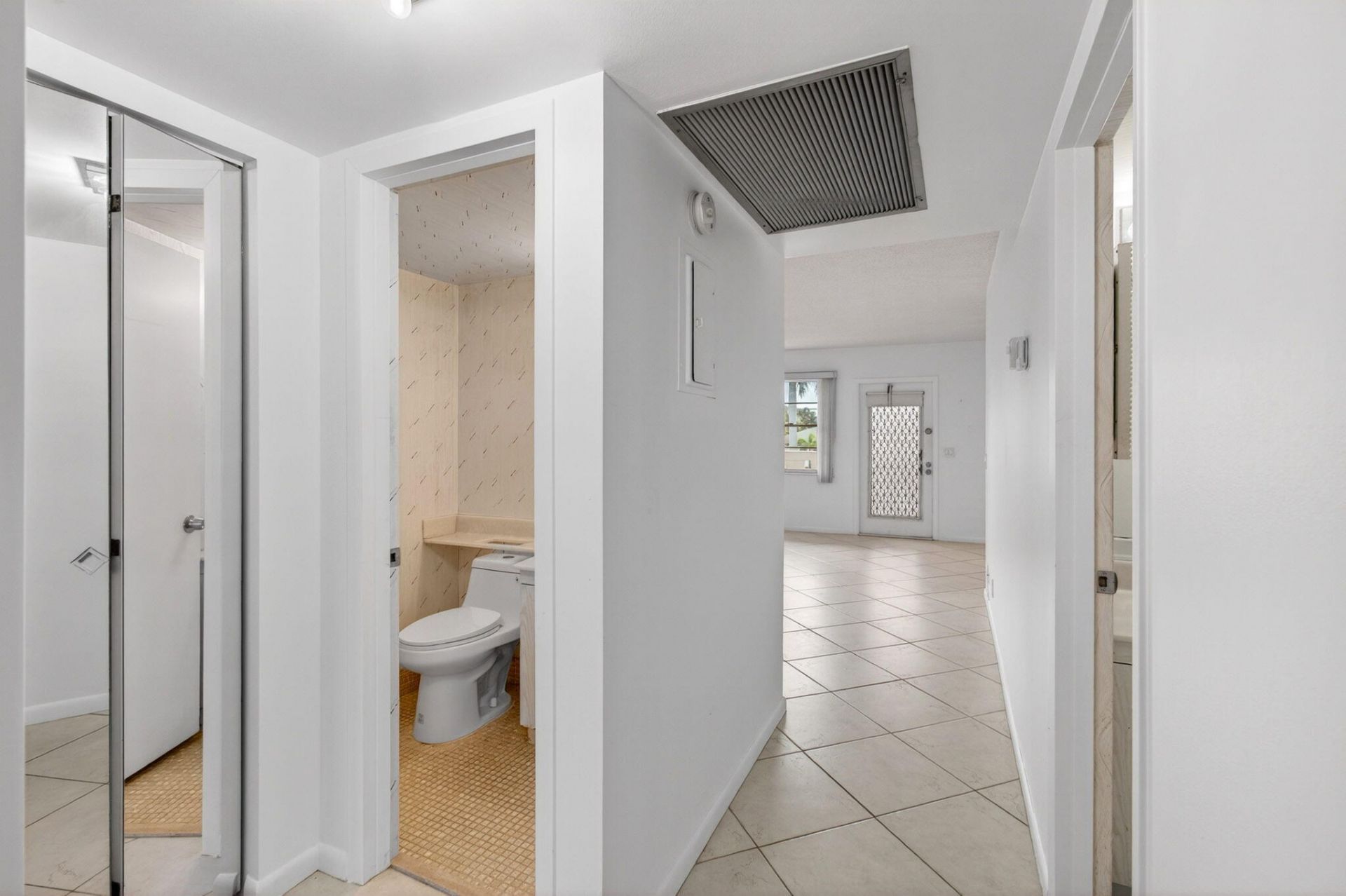 2027 Exeter B, Boca Raton, FL 33434 Photo
