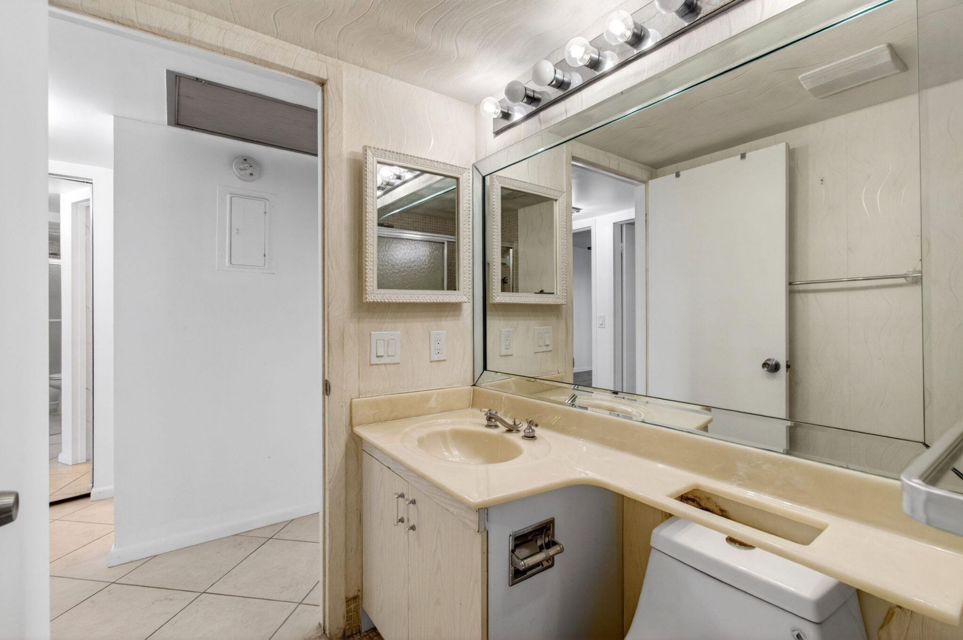 2027 Exeter B, Boca Raton, FL 33434 Photo