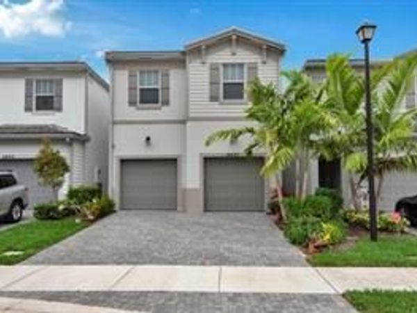 4407 NW 48th Terrace, Tamarac, FL 33319