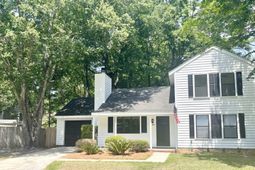 109 Edgewood Lane photo 4