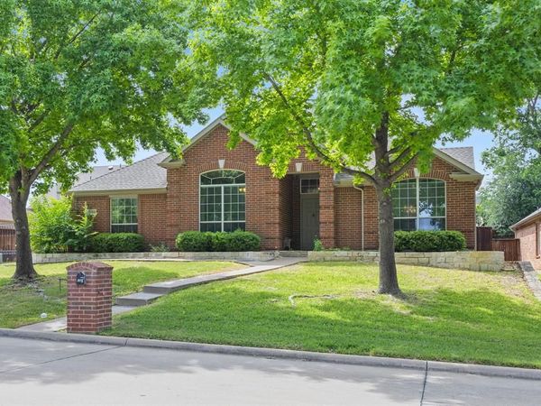 1004 Dover Heights Trail, Mansfield, TX 76063