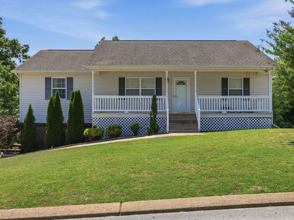 12797 Emerald Creek Circle, Soddy Daisy, TN 37379