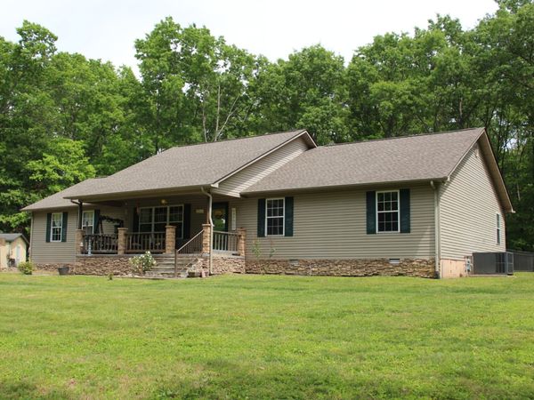 201 Hillsway , Crossville, TN 38555