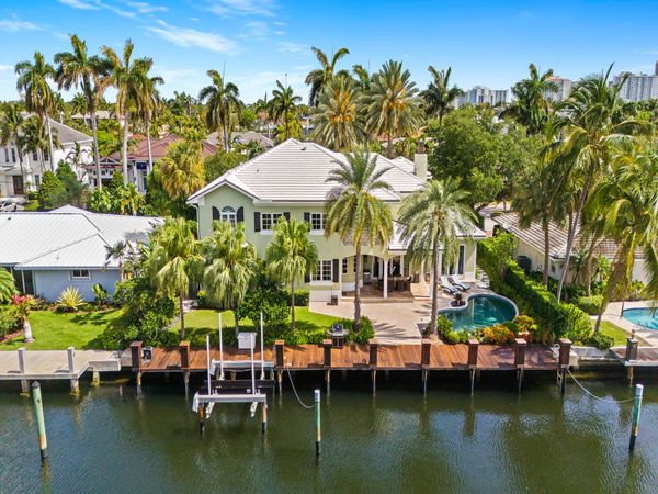 2856 NE 25th Street, Fort Lauderdale, FL 33305