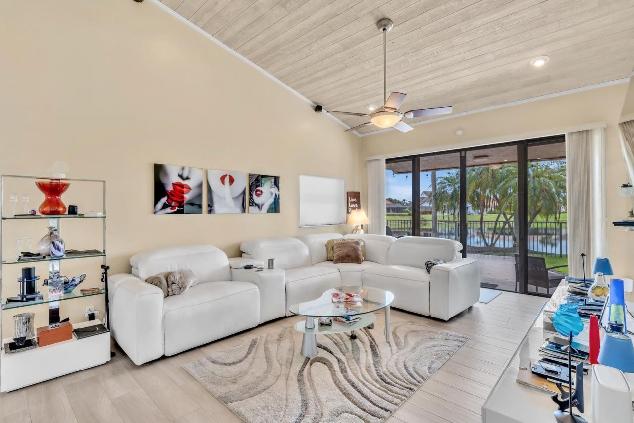 7640 NW 87th Avenue, Tamarac, FL 33321 Photo