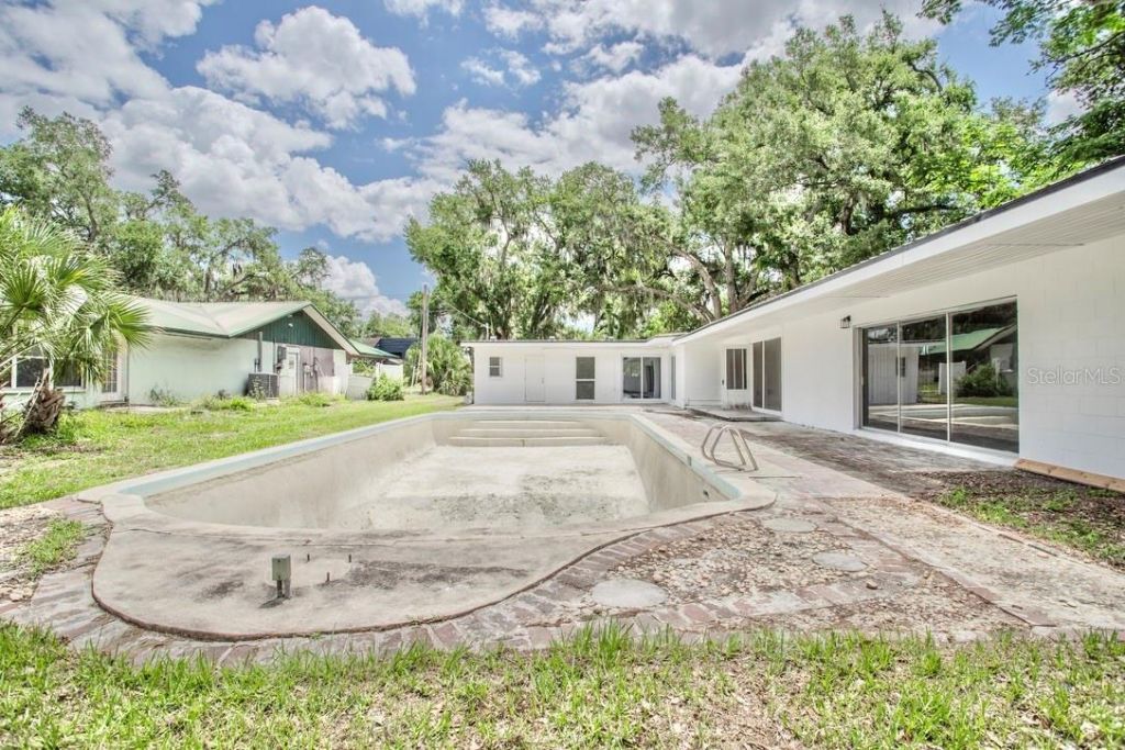 2305 New Jersey Road , Lakeland, FL 33803 Photo