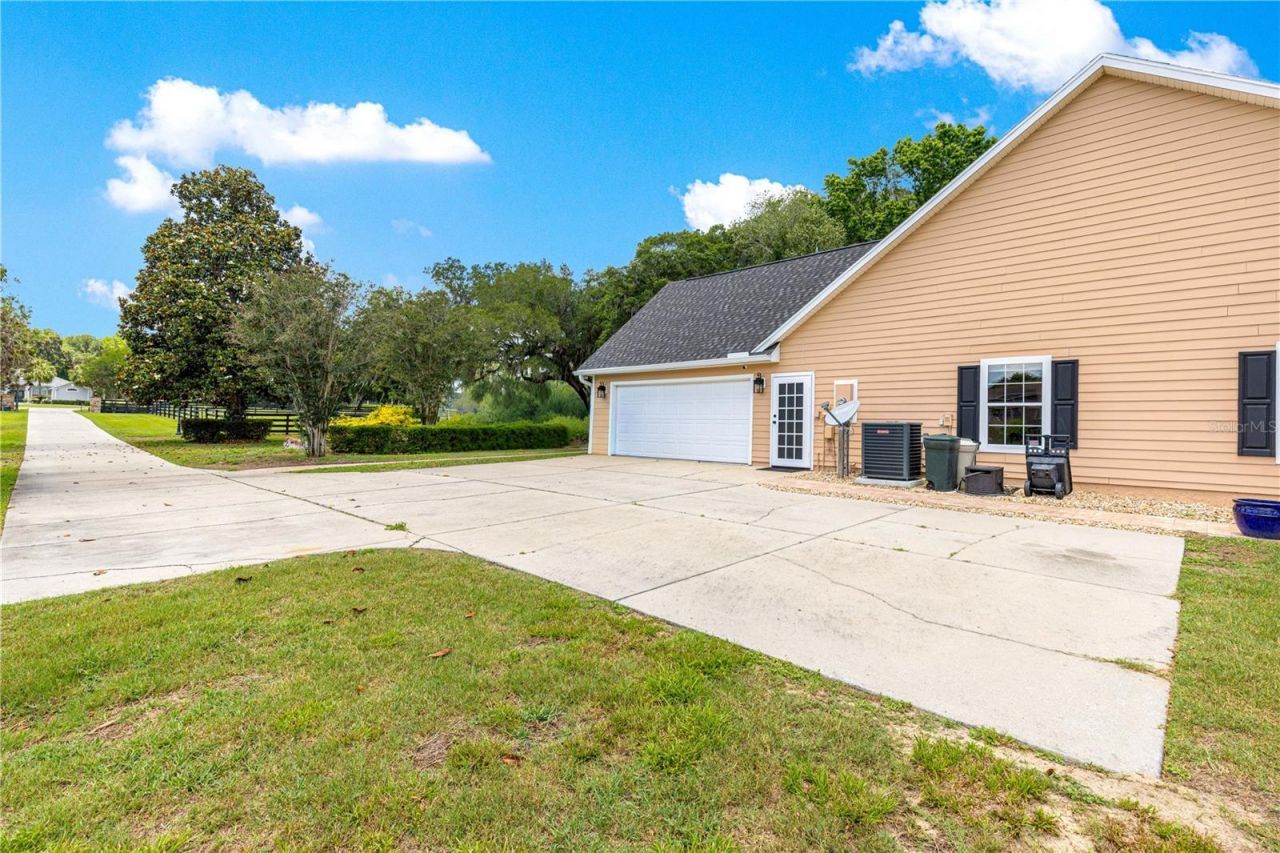 9041 SW 14th Avenue , Ocala, FL 34476 Photo