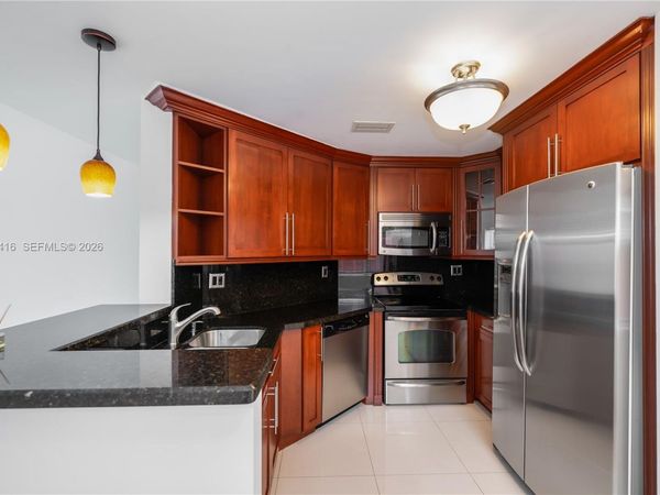 4668 SW 153rd Ct , Miami, FL 33185