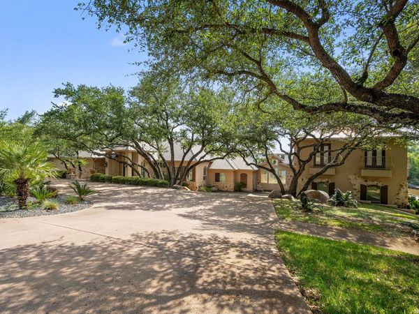 101 Cross Bow, Horseshoe Bay, TX 78657