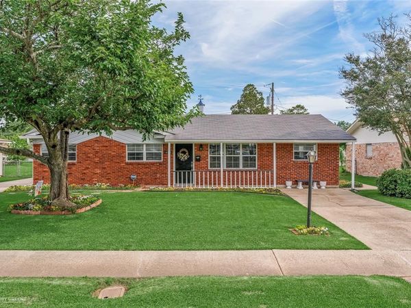 3002 June Lane , Bossier City, LA 71112