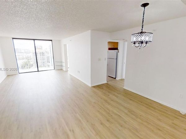 210 174th St , Unit 1918, Sunny Isles Beach, FL 33160