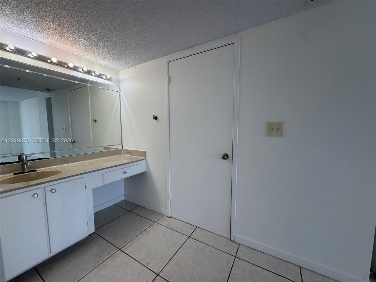 210 174th St, Unit 1918, Sunny Isles Beach, FL 33160 Photo