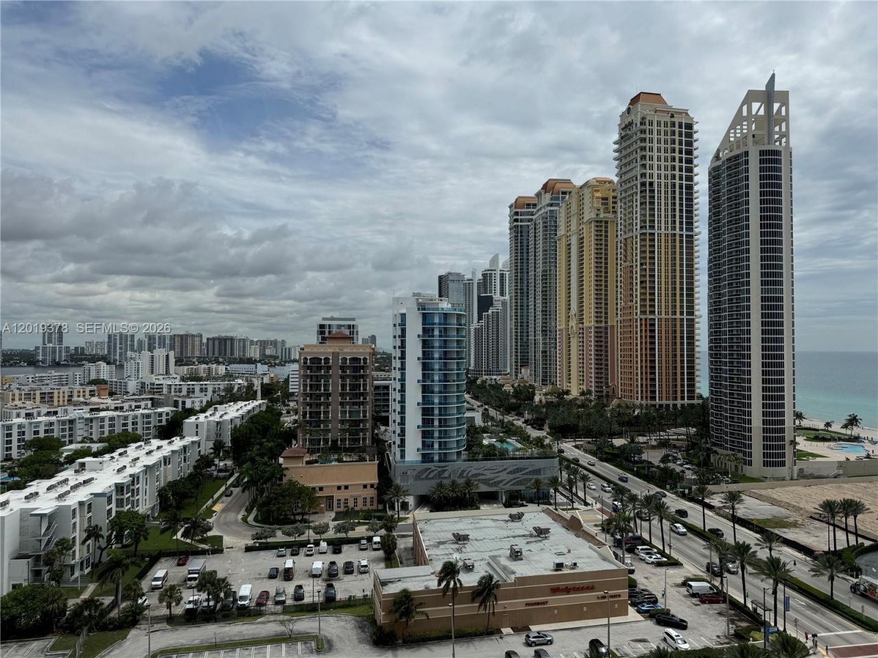 210 174th St, Unit 1918, Sunny Isles Beach, FL 33160 Photo