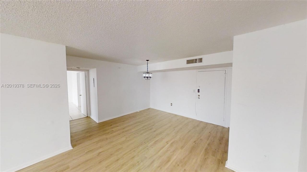 210 174th St , Unit 1918, Sunny Isles Beach, FL 33160 Photo