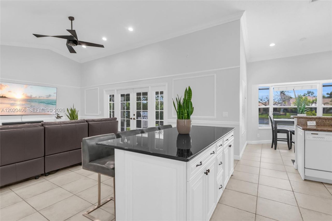 321 NW 193rd Ave , Pembroke Pines, FL 33029 Photo
