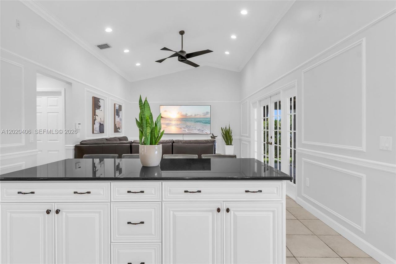 321 NW 193rd Ave , Pembroke Pines, FL 33029 Photo