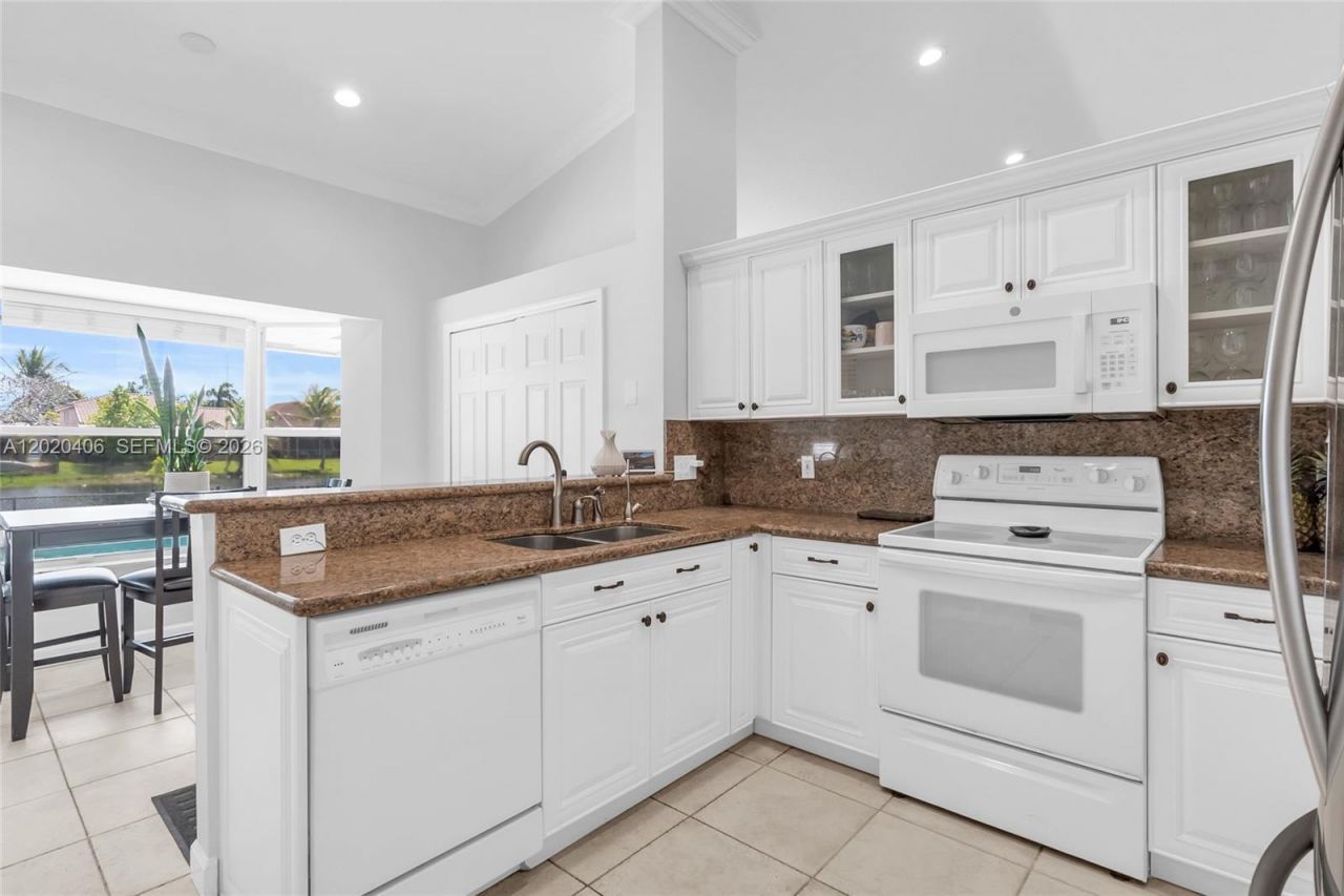 321 NW 193rd Ave , Pembroke Pines, FL 33029 Photo