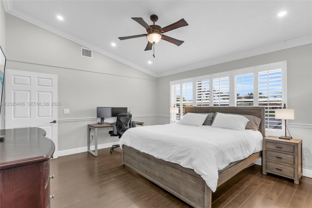 321 NW 193rd Ave , Pembroke Pines, FL 33029 Photo