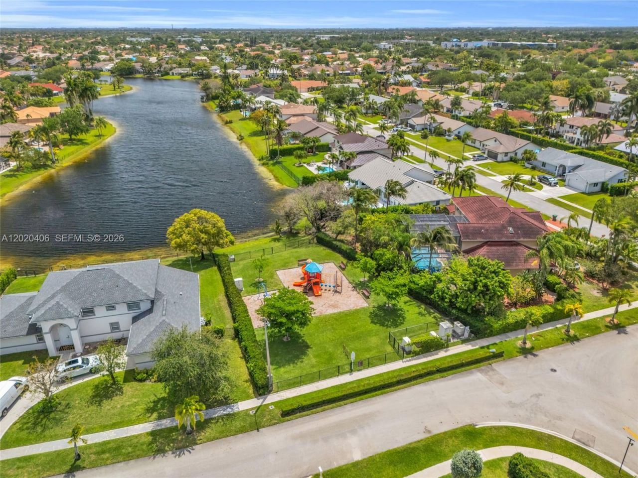 321 NW 193rd Ave , Pembroke Pines, FL 33029 Photo