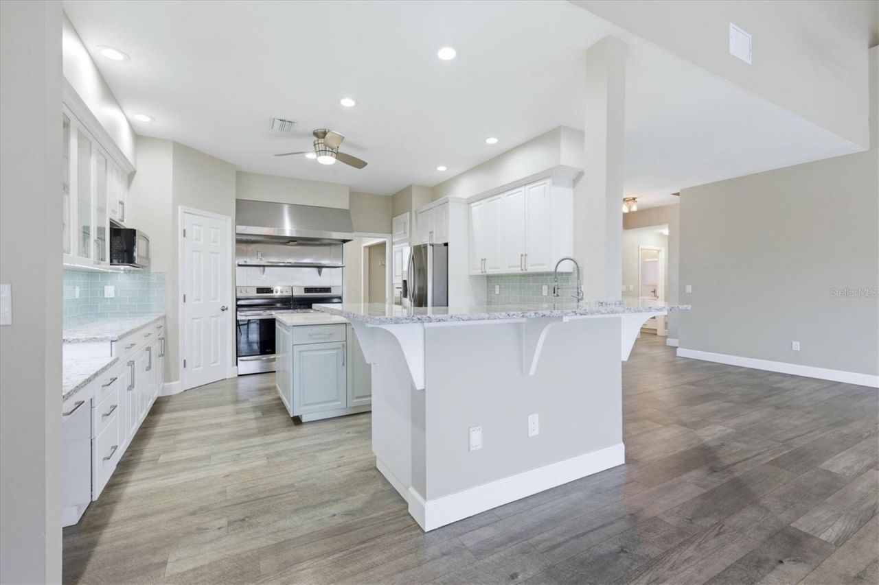 5544 Dinah Lane, Sarasota, FL 34231 Photo