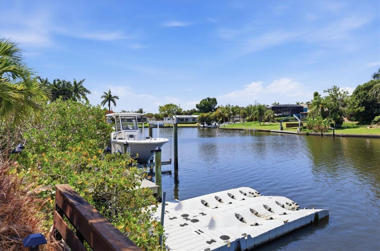 5544 Dinah Lane, Sarasota, FL 34231 Photo