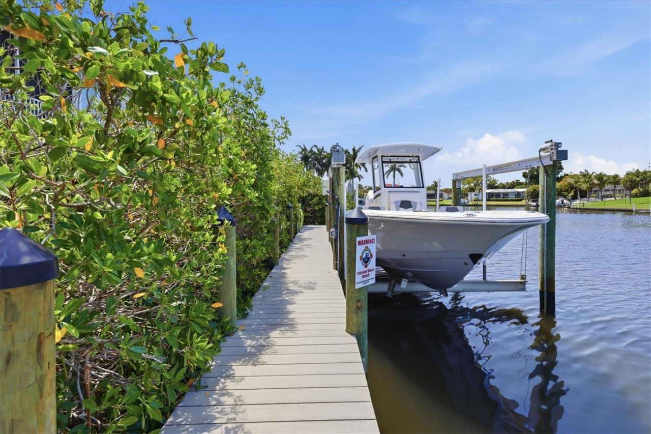 5544 Dinah Lane, Sarasota, FL 34231 Photo