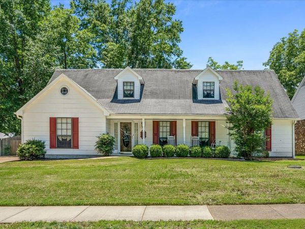 8453 FARRAH LN, Germantown, TN 38139