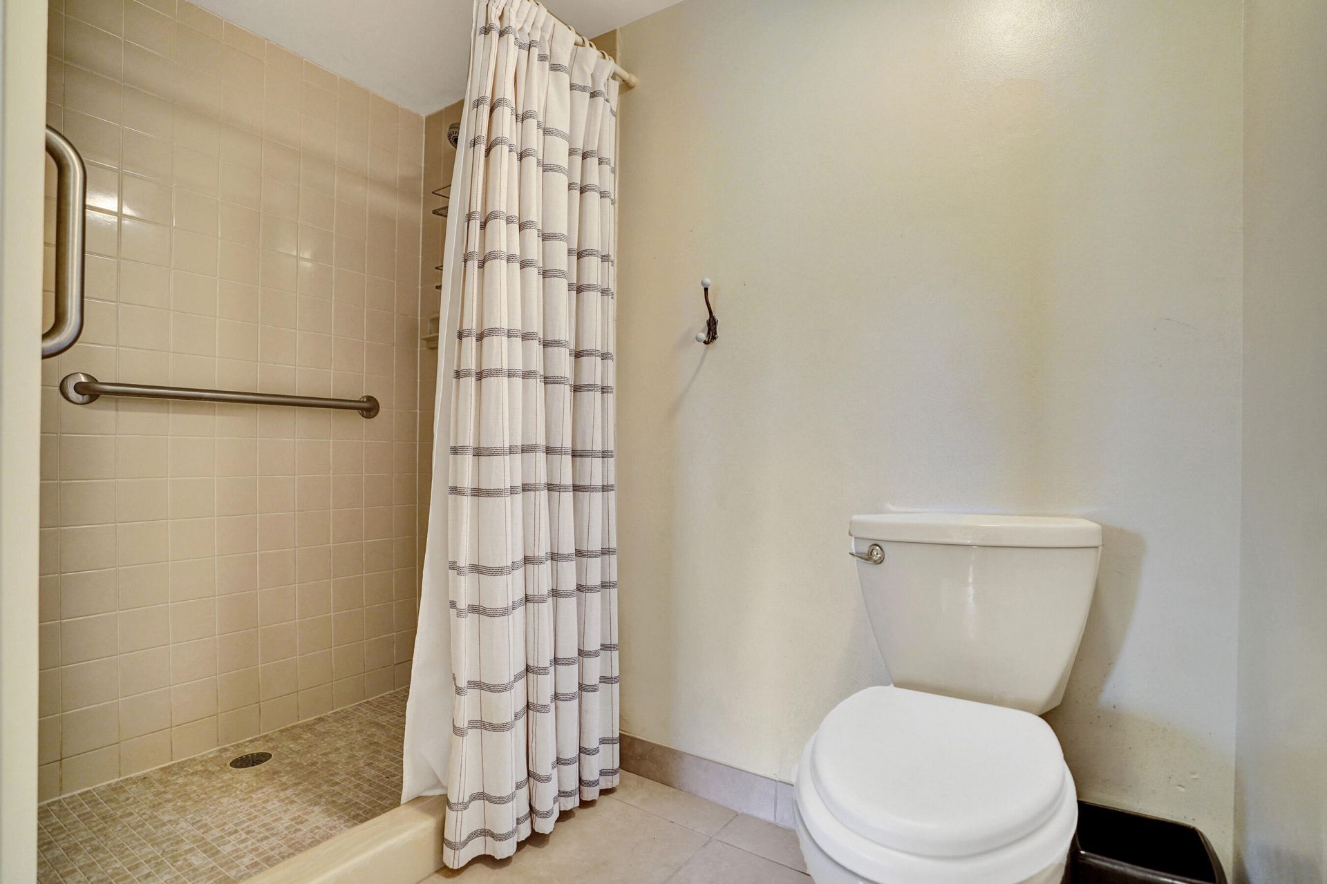 6037 Balboa Circle, Unit 101, Boca Raton, FL 33433 Photo