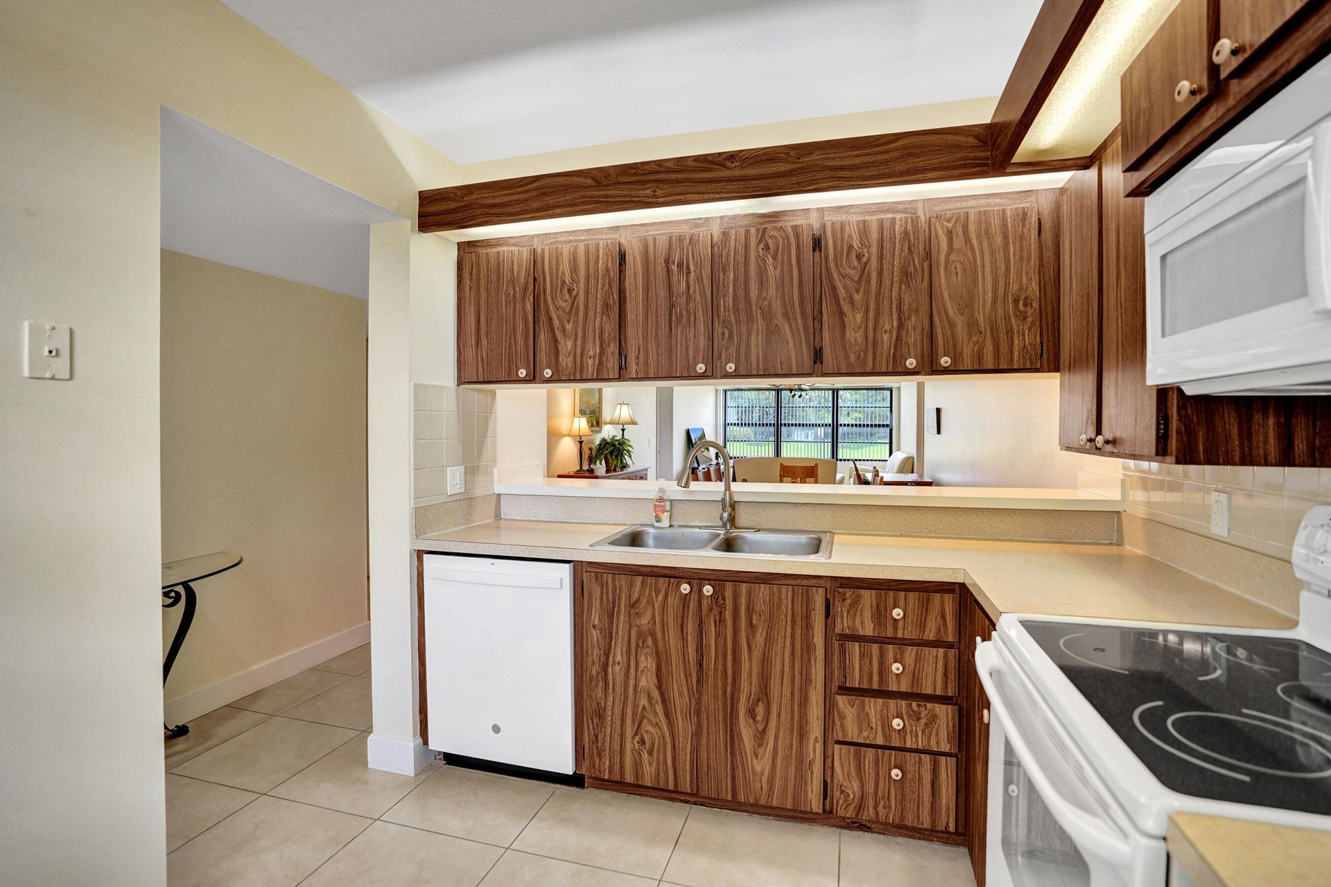 6037 Balboa Circle, Unit 101, Boca Raton, FL 33433 Photo