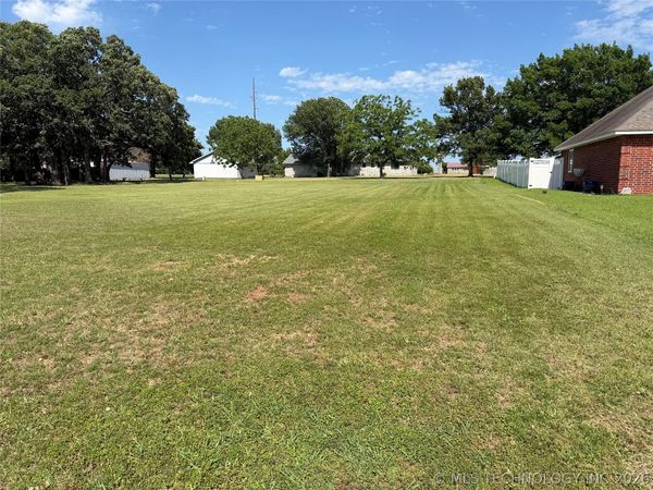 1634 Brentwood , Ardmore, OK 73401