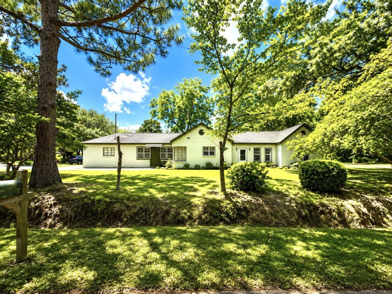 305 Geddes Avenue Photo 35