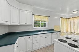 305 Geddes Avenue photo 4