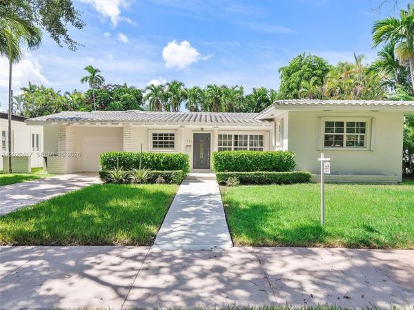 731 Sistina AV , Coral Gables, FL 33146
