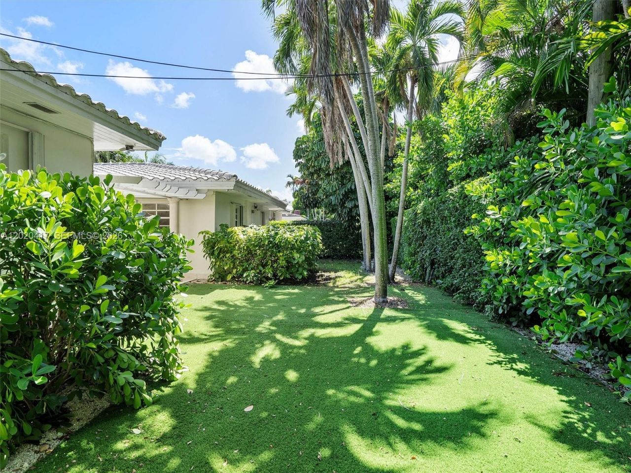 731 Sistina Av, Coral Gables, FL 33146 Photo