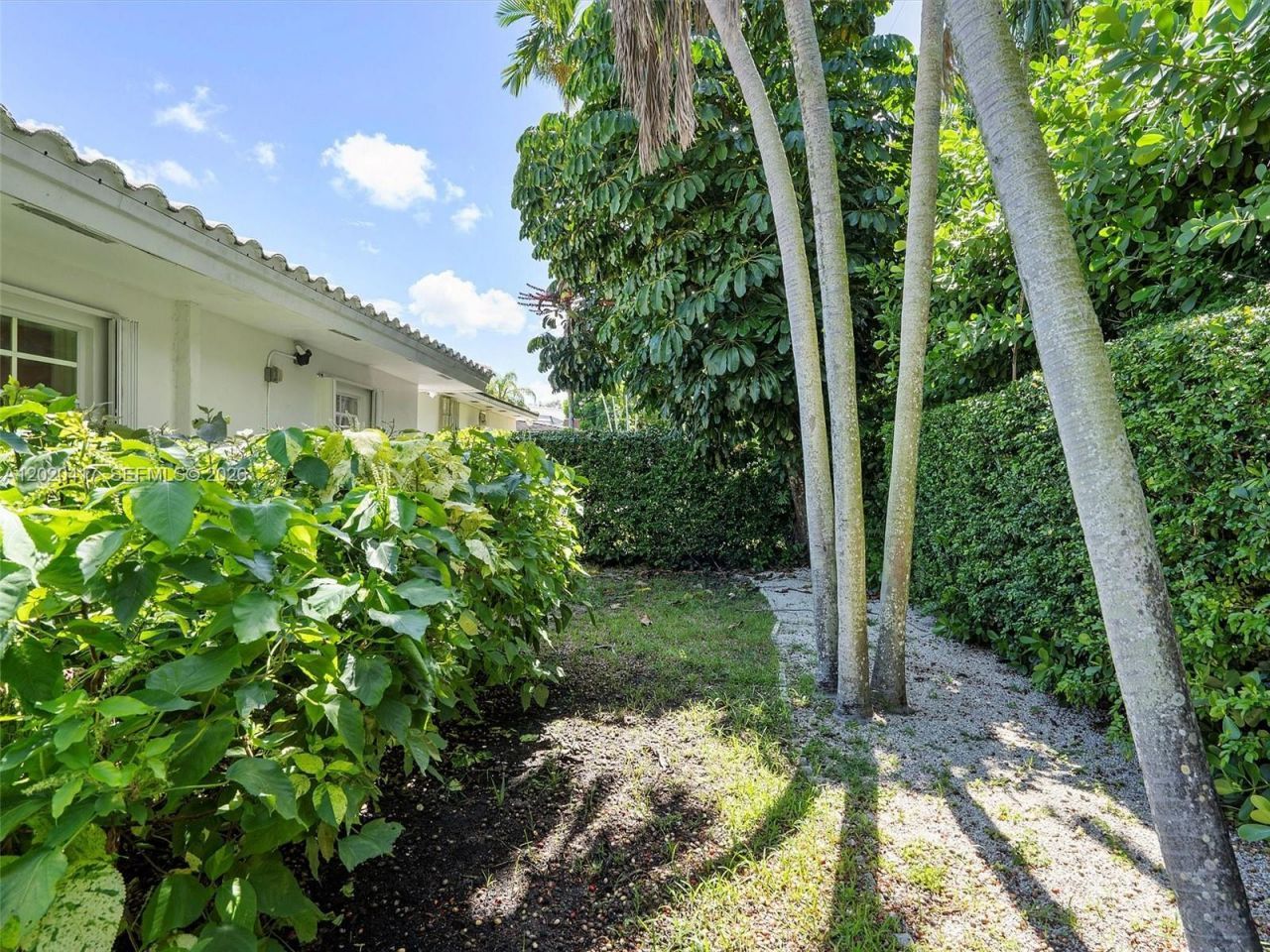 731 Sistina Av, Coral Gables, FL 33146 Photo