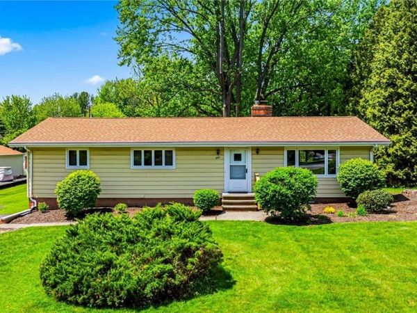 202 Briar Hill Drive , Painesville Twp, OH 44077